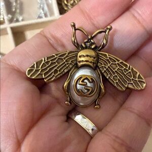 Gold Bee brooch with Pearl Accent